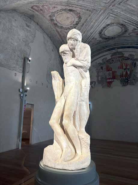 Pietà Rondanini (1564), par Michel-Ange — Castello Sforzesco, Milan. Photographie : Julius Barclay.