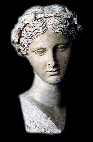 Thalia, Muse de la Comédie et de la poésie pastorale — copie romaine d'un original grec de la période classique. Musées du Vatican, Rome.
